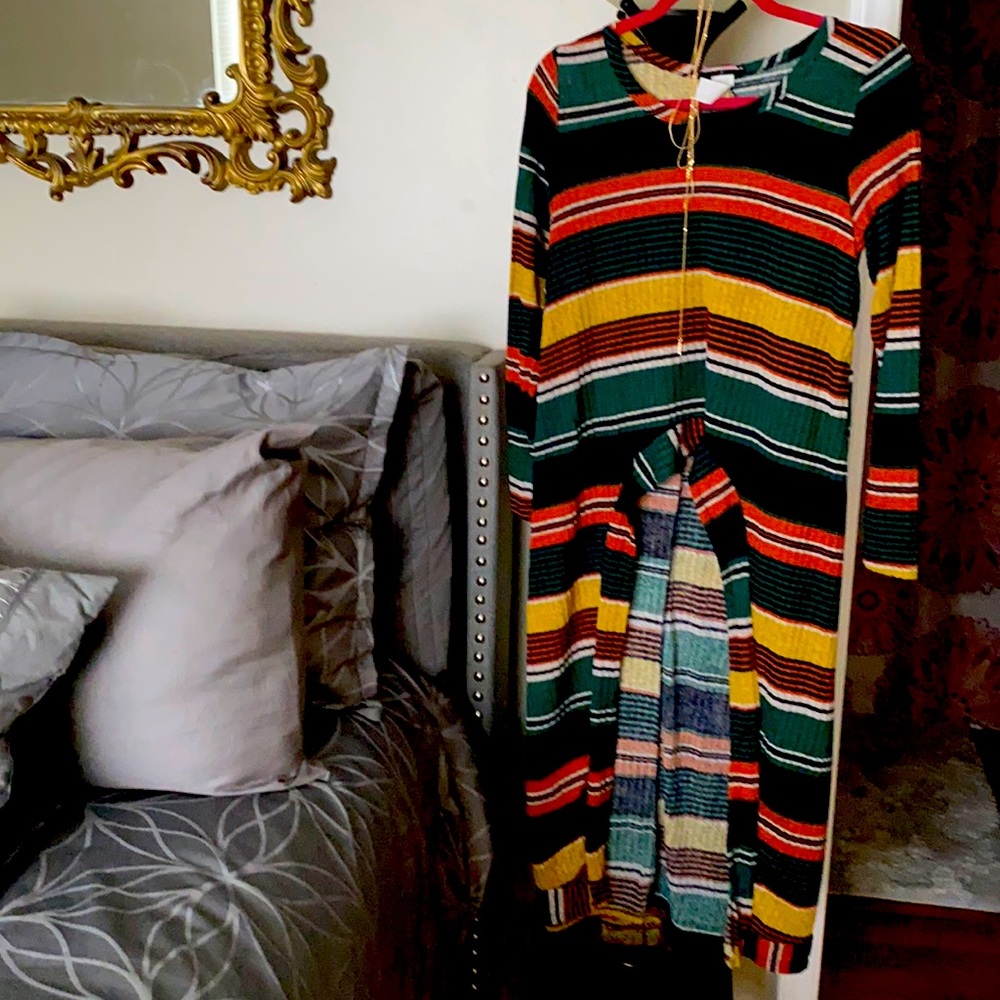 High low sweater perfect with jeans or your short